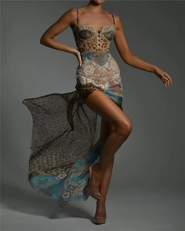 Womens Sweetheart Neck Strappy Printed Maxi Dress with Side Slit