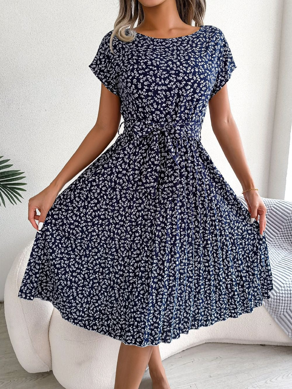 Women’s Floral Print Tie-Waist Midi Dress